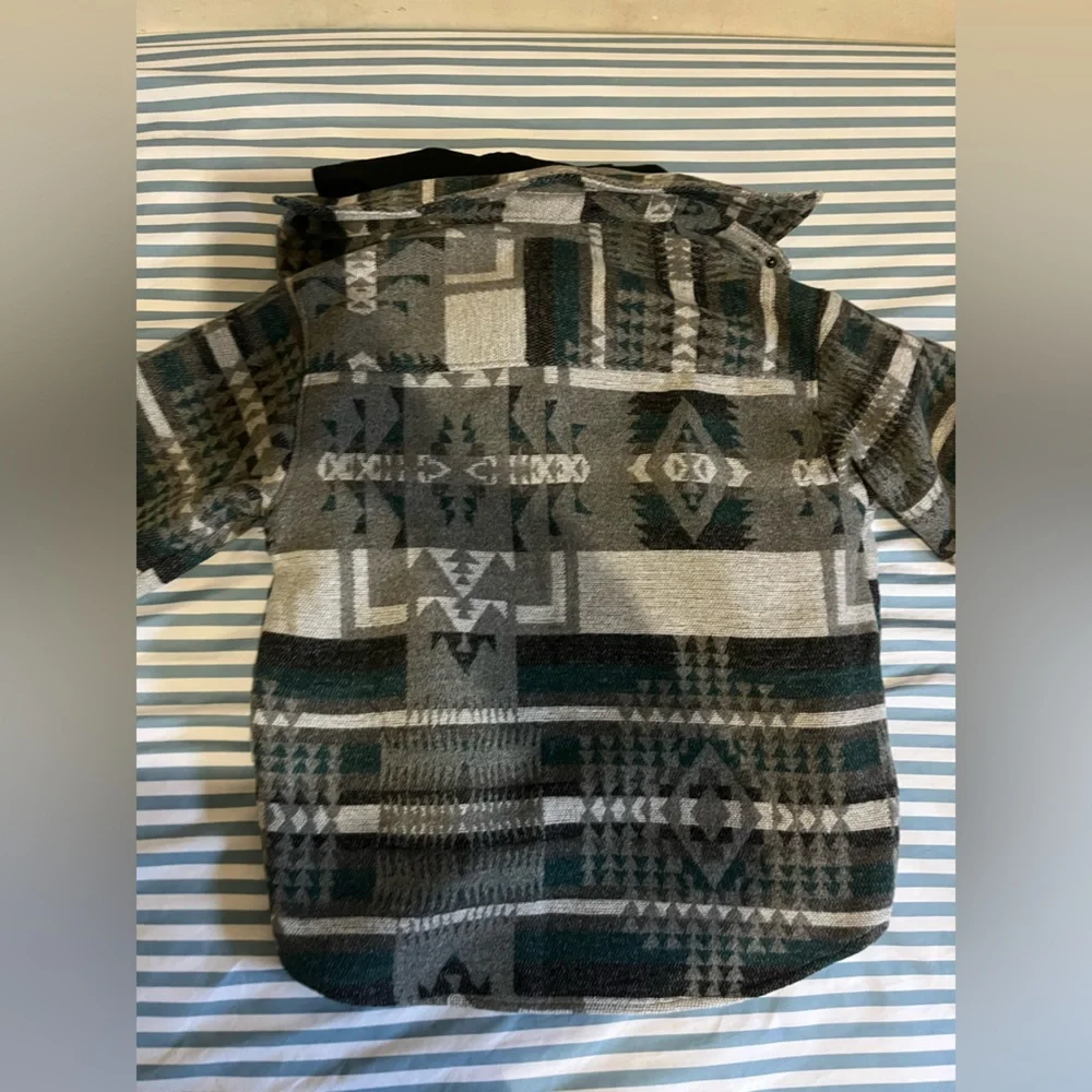 ZARA KIDS Geometric Pattern Jacket with Hood size 7-11. - Picture 3 of 7